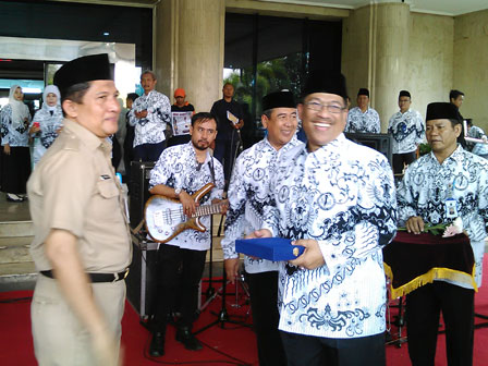 Pencarian PGRI Jayawijaya - Persatuan Guru Republik Indonesia Cabang Jayawijaya